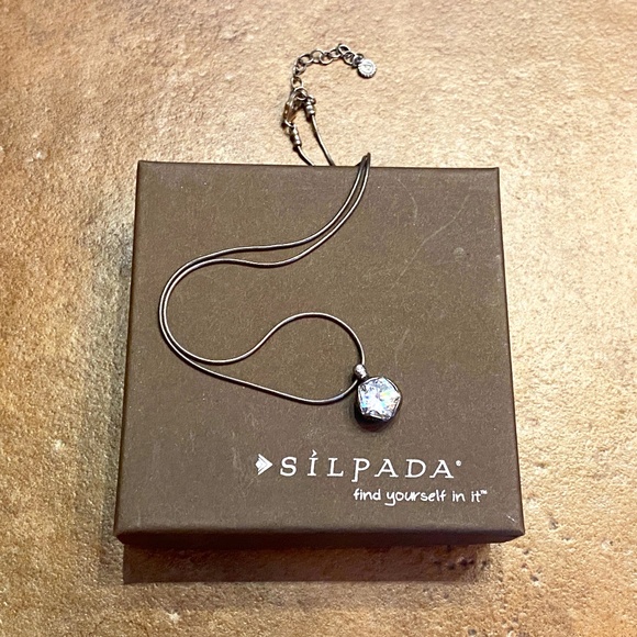Silpada Jewelry - Silpada Rhinestone Necklace